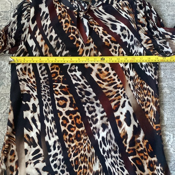 Kobi Halperin 100% Silk Fallon Animal Print Mix
Leopard-Print Blouse - Picture 5 of 8